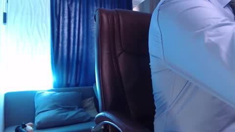 Steve online show from October 2025 09:54:02 AM