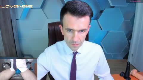 Snapshot of hard_and_juici chatting on June 2026 04:22:01 PM Steve online show from June 2026 04:22:01 PM