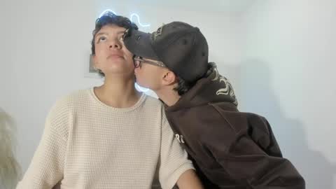 kade and demi independent models online show from April 2026 04:10:02 AM