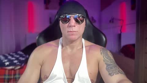 Snapshot of hardmattsteel chatting on February 2025 10:43:02 PM MATTSTEEL - ITALIAN STALLION online show from February 2025 10:43:02 PM