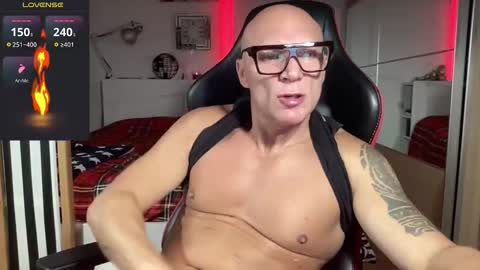 Snapshot of hardmattsteel chatting on October 2025 08:57:01 AM MATTSTEEL - ITALIAN STALLION online show from October 2025 08:57:01 AM