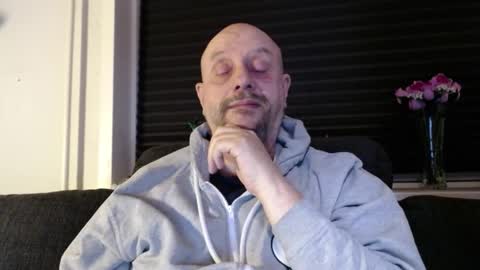 MrLazy online show from January 2026 01:51:01 AM