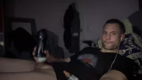 Snapshot of hardnstyle chatting on February 2025 04:58:01 AM HARD AND STYLE online show from February 2025 04:58:01 AM