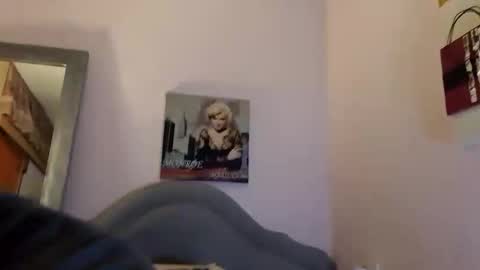 Snapshot of hardnstyle chatting on October 2025 01:17:01 AM HARD AND STYLE online show from October 2025 01:17:01 AM