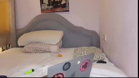 Snapshot of hardnstyle chatting on November 2025 11:21:02 PM HARD AND STYLE online show from November 2025 11:21:02 PM