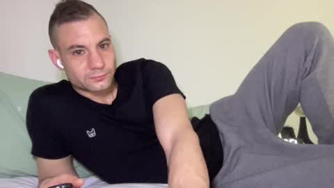 Snapshot of hardnstyle chatting on February 2026 04:01:01 PM HARD AND STYLE online show from February 2026 04:01:01 PM