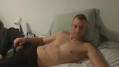 Snapshot of hardnstyle chatting on February 2026 05:25:01 PM HARD AND STYLE online show from February 2026 05:25:01 PM