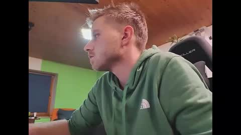 Snapshot of hardtechno_xxx chatting on December 2024 08:55:02 PM hardtechno_xxx online show from December 2024 08:55:02 PM