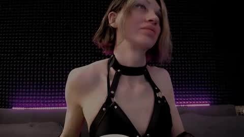 Miss Hardy online show from March 2026 02:48:01 AM