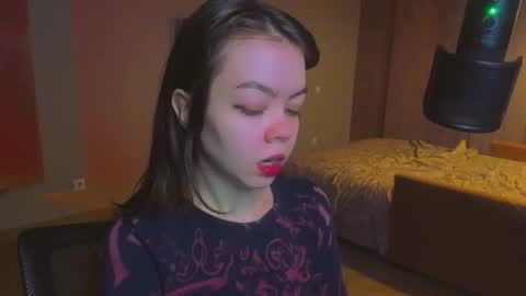 Snapshot of haribo_asmr chatting on December 2024 08:16:01 AM Miss Hari online show from December 2024 08:16:01 AM