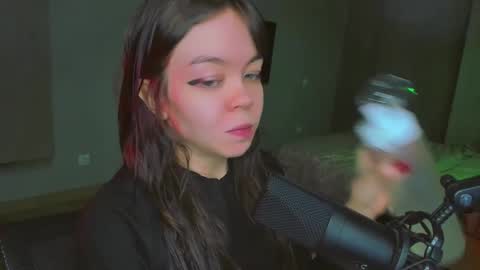 Snapshot of haribo_asmr chatting on February 2025 11:28:02 AM Miss Hari online show from February 2025 11:28:02 AM