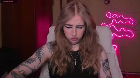 Julia online show from March 2025 05:24:02 AM