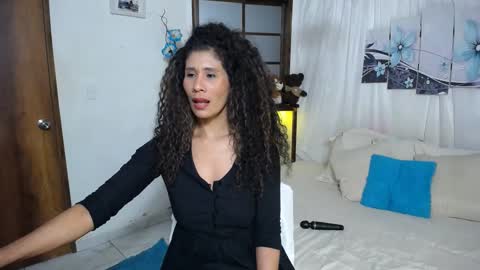 Snapshot of harley_quinns1 chatting on January 2025 10:30:02 PM harley_quinns1 online show from January 2025 10:30:02 PM