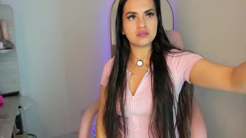 vanessa online show from November 2025 11:33:01 AM