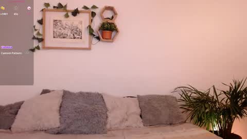 Harmony    Please help me to reach 100 thumbs up online show from December 2024 04:47:01 AM