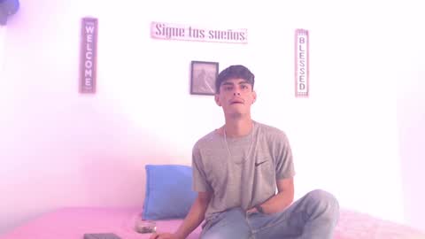 Snapshot of harrythomson1 chatting on December 2024 05:31:01 PM harry thomson online show from December 2024 05:31:01 PM