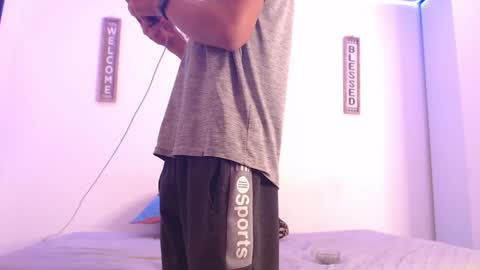 Snapshot of harrythomson1 chatting on December 2024 02:01:01 AM harry thomson online show from December 2024 02:01:01 AM