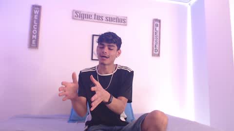 Snapshot of harrythomson1 chatting on December 2024 06:27:02 PM harry thomson online show from December 2024 06:27:02 PM