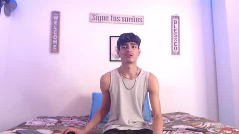 Snapshot of harrythomson1 chatting on January 2025 05:30:01 AM harry thomson online show from January 2025 05:30:01 AM