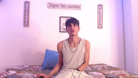 Snapshot of harrythomson1 chatting on January 2025 10:06:02 AM harry thomson online show from January 2025 10:06:02 AM