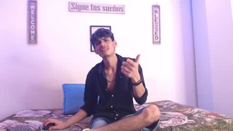 Snapshot of harrythomson1 chatting on January 2025 08:36:01 AM harry thomson online show from January 2025 08:36:01 AM