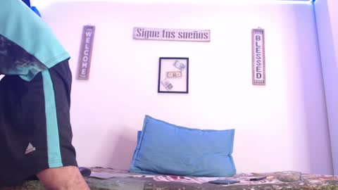 Snapshot of harrythomson1 chatting on January 2025 05:19:02 AM harry thomson online show from January 2025 05:19:02 AM