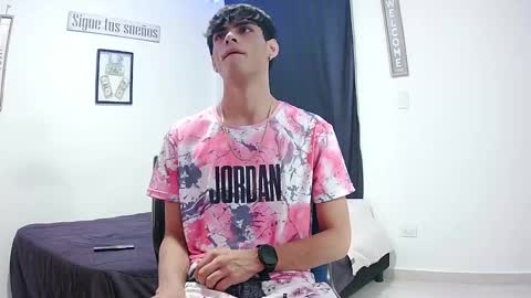 Snapshot of harrythomson1 chatting on November 2025 11:05:01 PM harry thomson online show from November 2025 11:05:01 PM