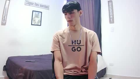 Snapshot of harrythomson1 chatting on December 2025 06:48:01 PM harry thomson online show from December 2025 06:48:01 PM