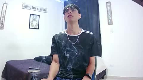 Snapshot of harrythomson1 chatting on December 2025 11:53:01 PM harry thomson online show from December 2025 11:53:01 PM