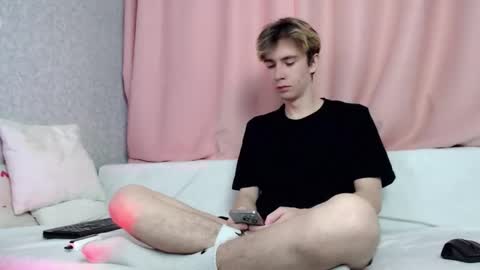 harvey_foster online show from December 2025 07:38:01 AM