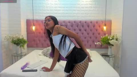 Snapshot of hary_collins chatting on December 2024 07:14:02 PM Hary online show from December 2024 07:14:02 PM