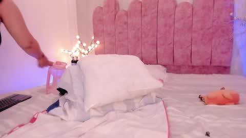 hasret_sesim online show from March 2025 07:51:02 AM