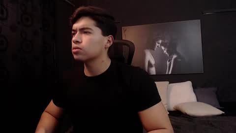 Snapshot of hat_guy01 chatting on February 2026 11:01:01 PM hat_guy01 online show from February 2026 11:01:01 PM