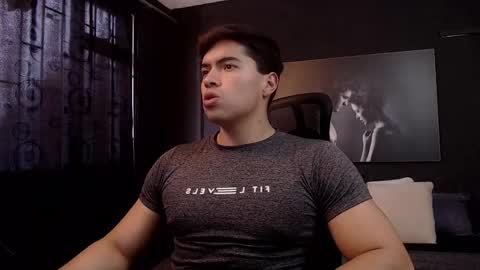 Snapshot of hat_guy01 chatting on February 2026 09:44:01 PM hat_guy01 online show from February 2026 09:44:01 PM