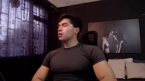 Snapshot of hat_guy01 chatting on February 2026 08:39:01 PM hat_guy01 online show from February 2026 08:39:01 PM