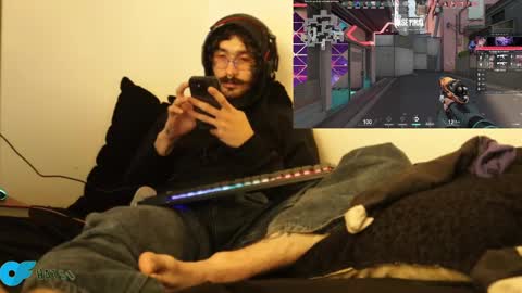 More content   2   online show from January 2025 11:45:01 PM