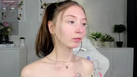 Snapshot of havefunwithmee_ chatting on October 2025 09:09:01 AM Lola online show from October 2025 09:09:01 AM