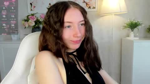 Snapshot of havefunwithmee_ chatting on October 2025 08:55:02 AM Lola online show from October 2025 08:55:02 AM