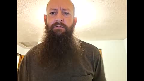 Snapshot of hawktalon007 chatting on October 2025 02:31:02 AM Robert online show from October 2025 02:31:02 AM