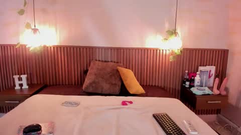 Snapshot of haylenpark chatting on November 2025 10:15:02 AM haylenpark online show from November 2025 10:15:02 AM