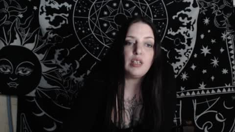 Hayle Woods online show from December 2024 06:10:02 AM