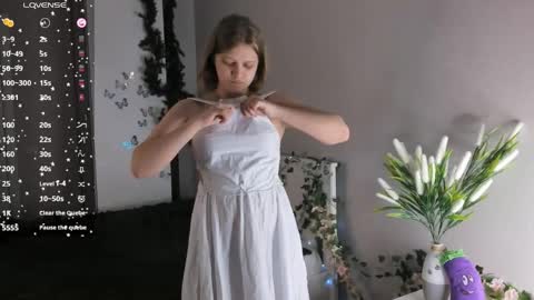 Jenny online show from April 2026 07:16:01 PM