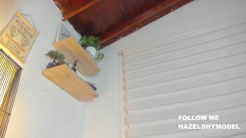 Im Hazel online show from December 2024 11:23:02 PM