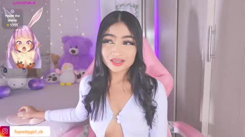 Snapshot of hazelbabee_ chatting on November 2025 06:02:01 AM Lynn online show from November 2025 06:02:01 AM