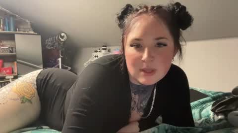 Snapshot of hazelgrace23 chatting on July 2026 05:42:02 AM Hazel Grace online show from July 2026 05:42:02 AM