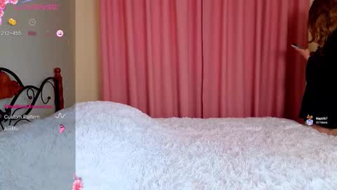 hazeltrue online show from September 2025 12:05:02 PM