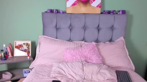 HAZZ SMITH online show from November 2025 04:36:01 AM