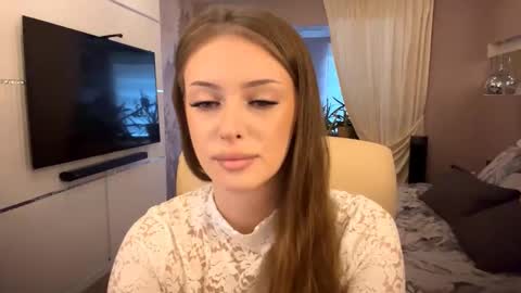 Mona online show from November 2025 09:09:01 AM