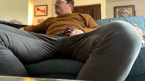 MT online show from November 2025 09:36:01 PM