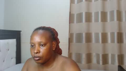 Snapshot of heatherjee chatting on September 2025 06:46:02 PM Heather online show from September 2025 06:46:02 PM